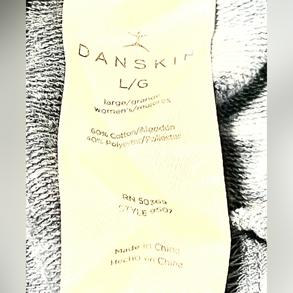 Women’s Danskin size Large blue tie dye shorts - Picture 4 of 4